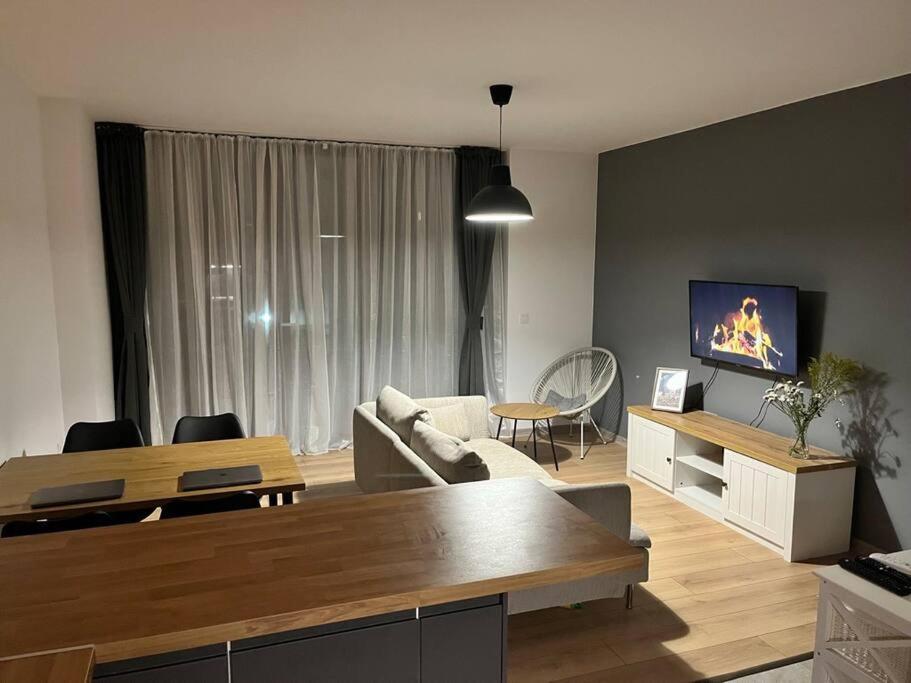 Sunlit Elegance Escape Apartment Varna Exteriör bild